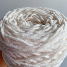 Charger l'image dans la galerie, Matte Small Velvet Carefully Ice Bar Doll Special Thread Flat For Mini Woven Wool - giraffly